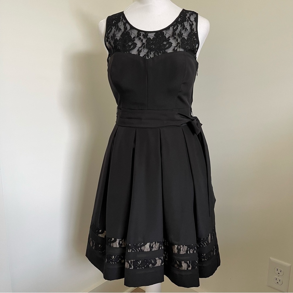 Guess Black Sleeveless Fit Flare Dress Size 6